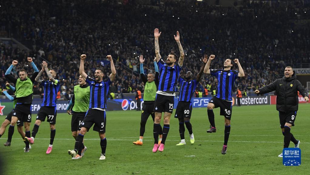 传射建功！格纳布里全场数据：4射2正，送出2次关键传球（格纳布里传射齐发！全场4脚射门2次射正，送出2次关键传球）