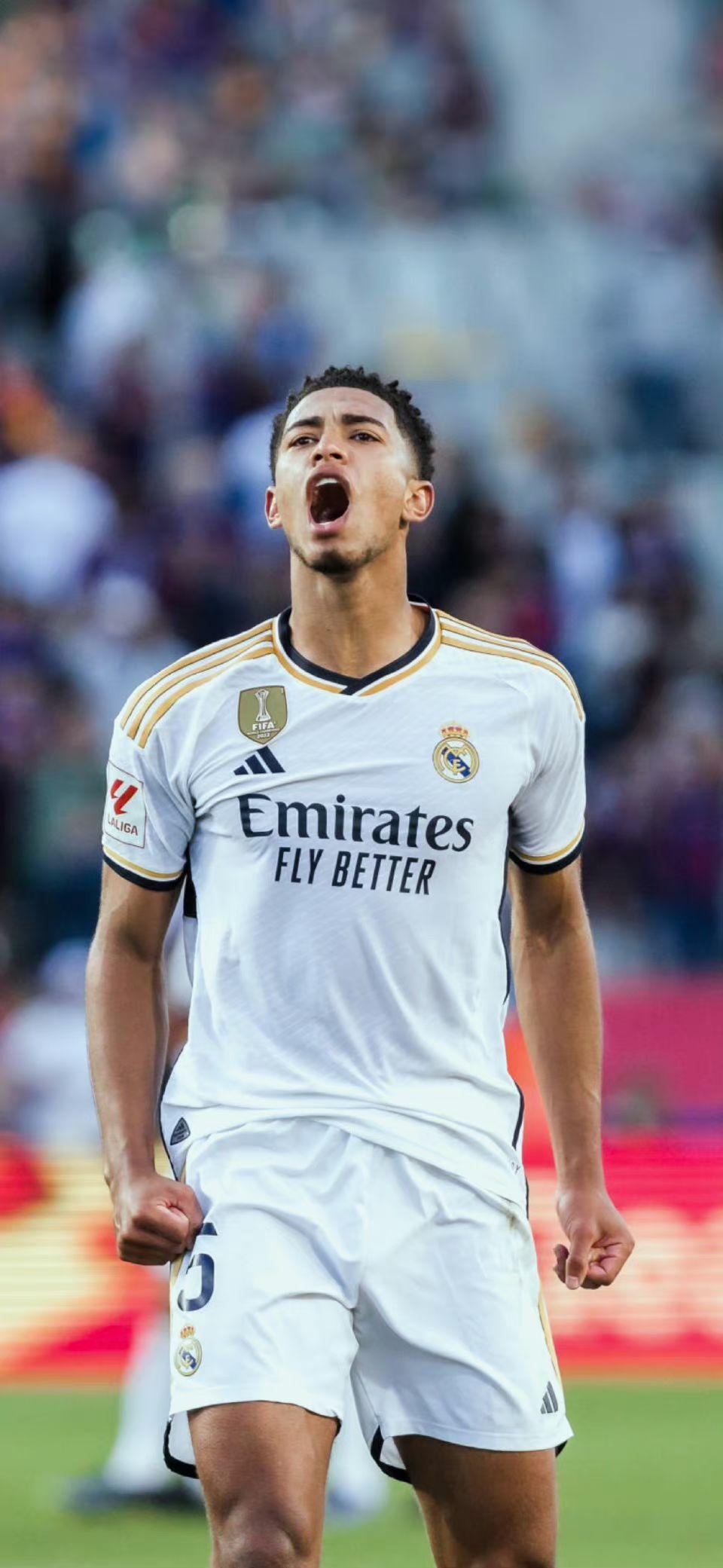 西甲：皇马客场1-1战平比利亚雷亚尔（西甲：皇马客场与比利亚雷亚尔1-1握手言和）