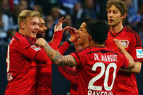 国米大战利物浦，巴萨PK法鹰，参与截图预测今夜欧冠的比分（今夜欧冠：国米VS利物浦，巴萨对阵法鹰，截屏参与比分预测）