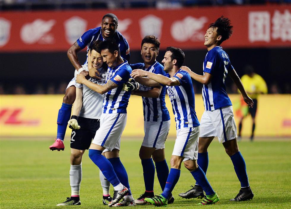 申花迎来2025最后一战，特谢拉、路易斯等多人合同将到期（申花迎战2025收官战：特谢拉、路易斯等多名球员合同到期）