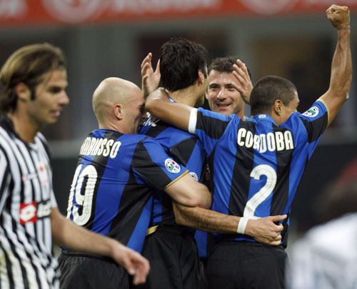 12月8日！英超意甲西甲葡超西乙意乙法乙等比赛开打！会有冷门吗？（12月8日多线开战：英超、意甲、西甲、葡超、西乙、意乙、法乙齐登场，冷门会出现吗？）