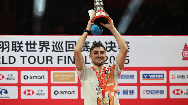 天空体育：利雅得胜利尝试签下B费失败（天空体育：利雅得胜利求购B费告吹）