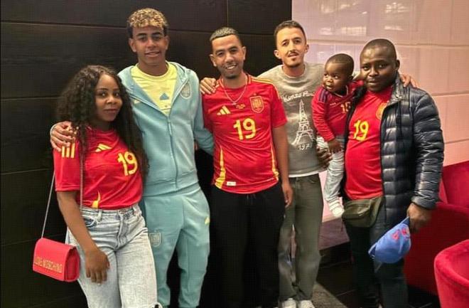 上海海港中超三连冠，但含金量极低，山东泰山明年是最大夺冠热门（上海海港中超三连冠成色不佳，山东泰山被看好为明年夺冠头号热门）