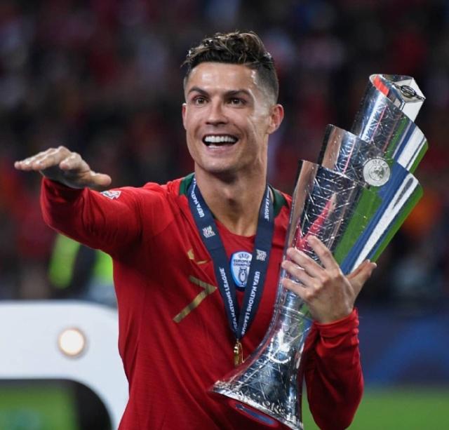 足球联赛关键球员数据统计（足球联赛核心球员数据汇总）