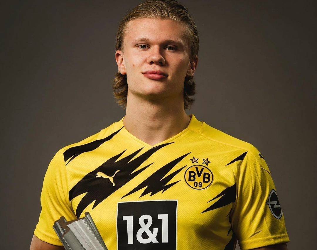 法尔克：格纳布里想留队，但拜仁不想再为他支付高薪（法尔克：格纳布里愿留队，拜仁无意继续为其支付高薪）