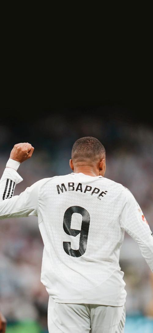 本赛季俱乐部双人组进球榜：凯恩+迪亚斯37球高居第一（本季俱乐部二人组进球排名：凯恩携迪亚斯以37球登顶）