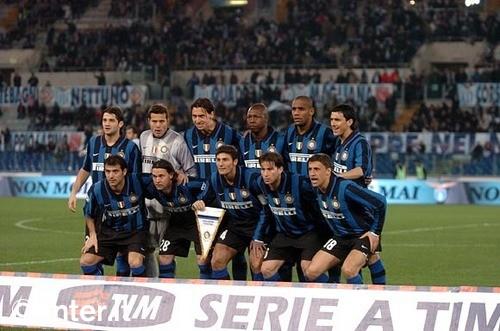 劳动1923主帅比赛中突发疾病去世，塞尔维亚足协发文致哀（劳动1923主教练比赛中突发疾病离世，塞尔维亚足协发文哀悼）